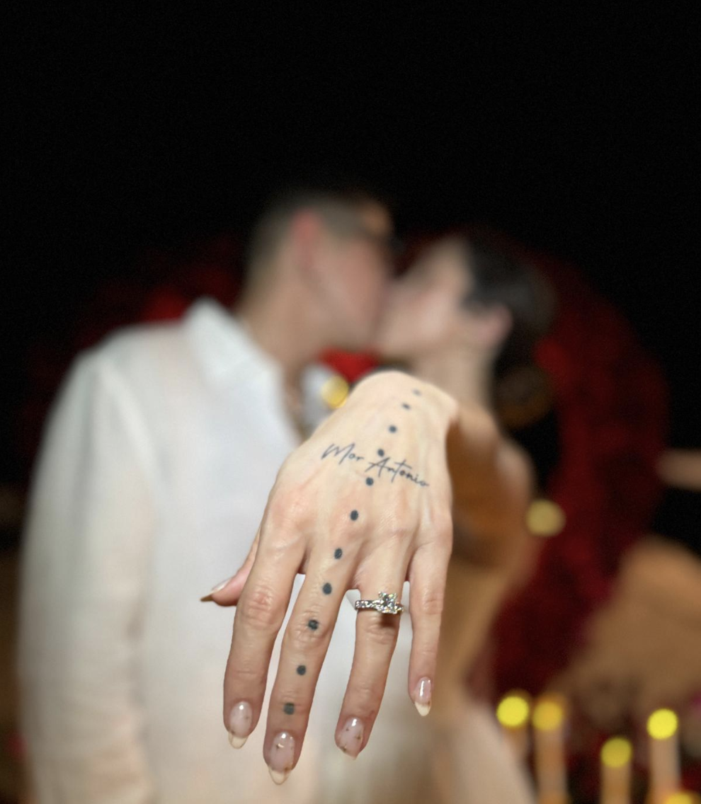 Jenni Rivera-inspired Quinceañera Dress Up | Dramatic Moments with Jenicka  Lopez, image size:990x1136