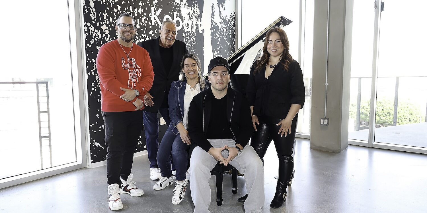 CA: Kobalt Music Publishing signs Eslabon Armado